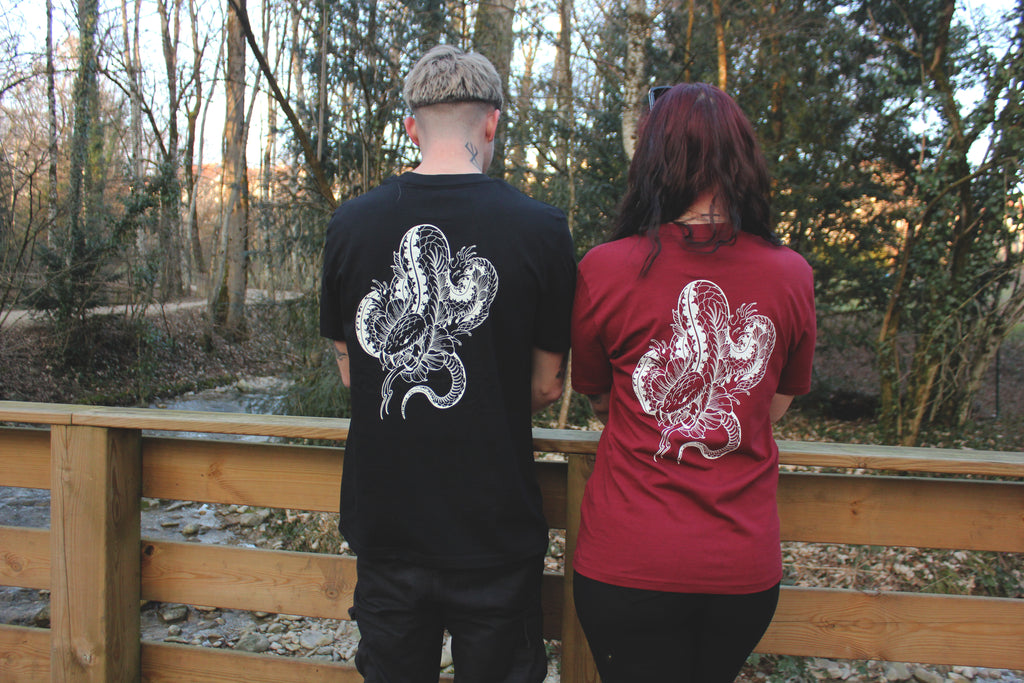 T-shirt HEBI Noir by Flonizuka